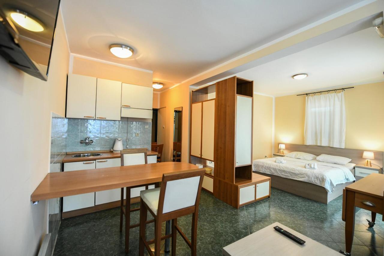 Jolly Apartments Budva Eksteriør billede